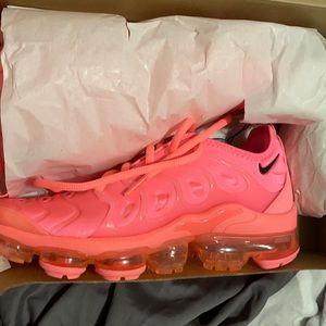 Nike Vapormax size 6.5 women’s pink
